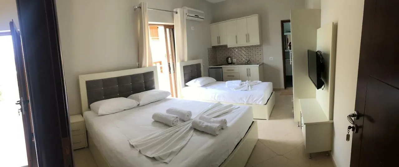 Vila Balani Ksamil 0*,  Albania